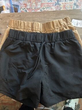 bcg Two Pair NWT Black & Tan Women's Athletic Shorts - medium - Drawstring Waist
